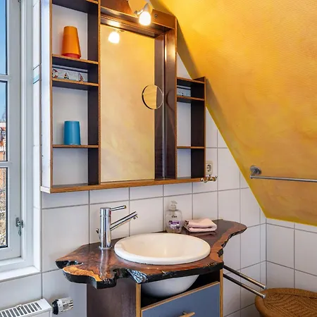 Haus Uebersee Sansibar Апартаменты Любек